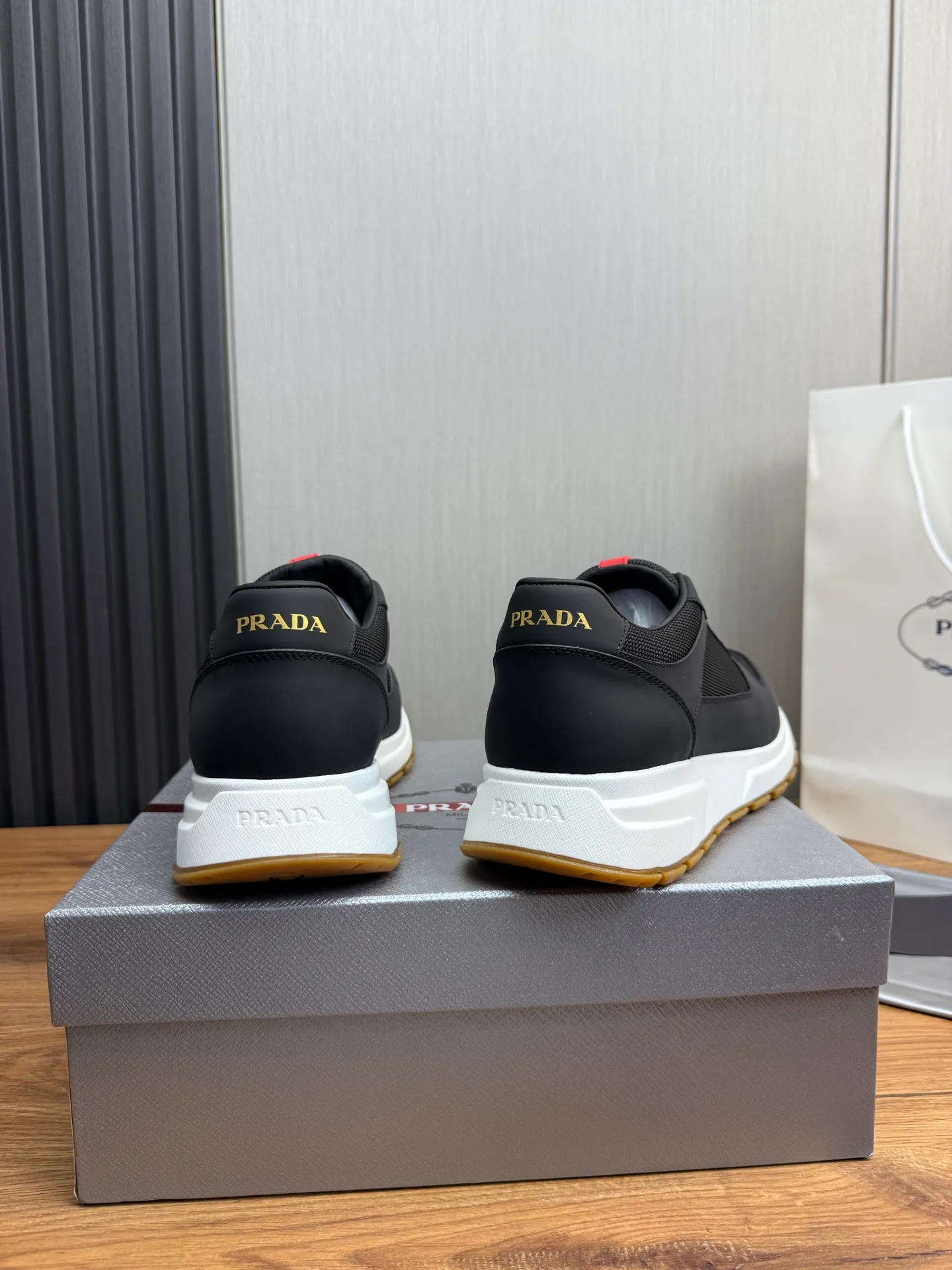 Men's shoes 💰560💰 [PRADA] Men's shoes are popular in the counter, official website is synchronized, 1 high-quality shipment ✔️Original cowhide upper + cowhide lining, 1🆚1 replica, original sole, 38-45 (45 customized, non-refundable)